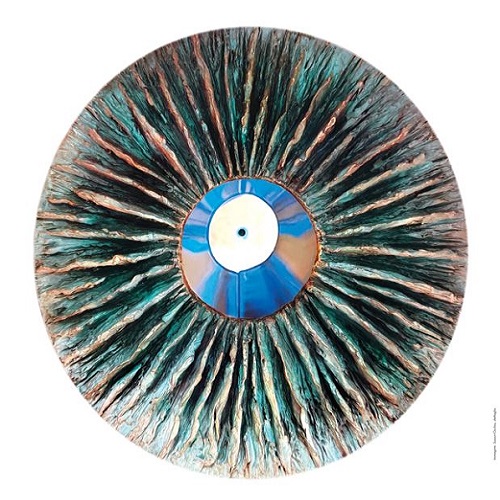 Particolare per iniziativa