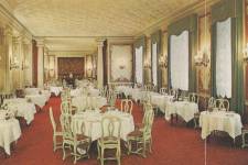 cartolina con la sala da pranzo dell'hotel colombia di genova, sede della biblioteca univeristaria