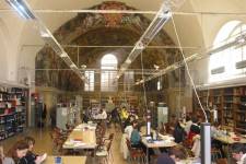 sala di lettura della biblioteca universitaria di genova 