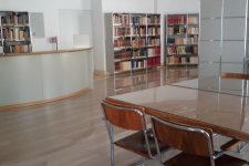 Sala studio alla Biblioteca Universitaria di Genova