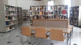 Sala studio alla Biblioteca Universitaria di Genova